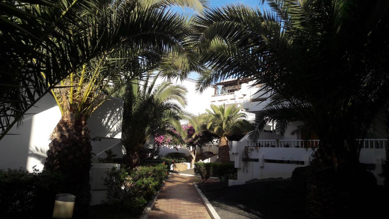 Sunny Self-Catering Apartment Costa Teguise, Lanzarote, Spain Eksteriør billede