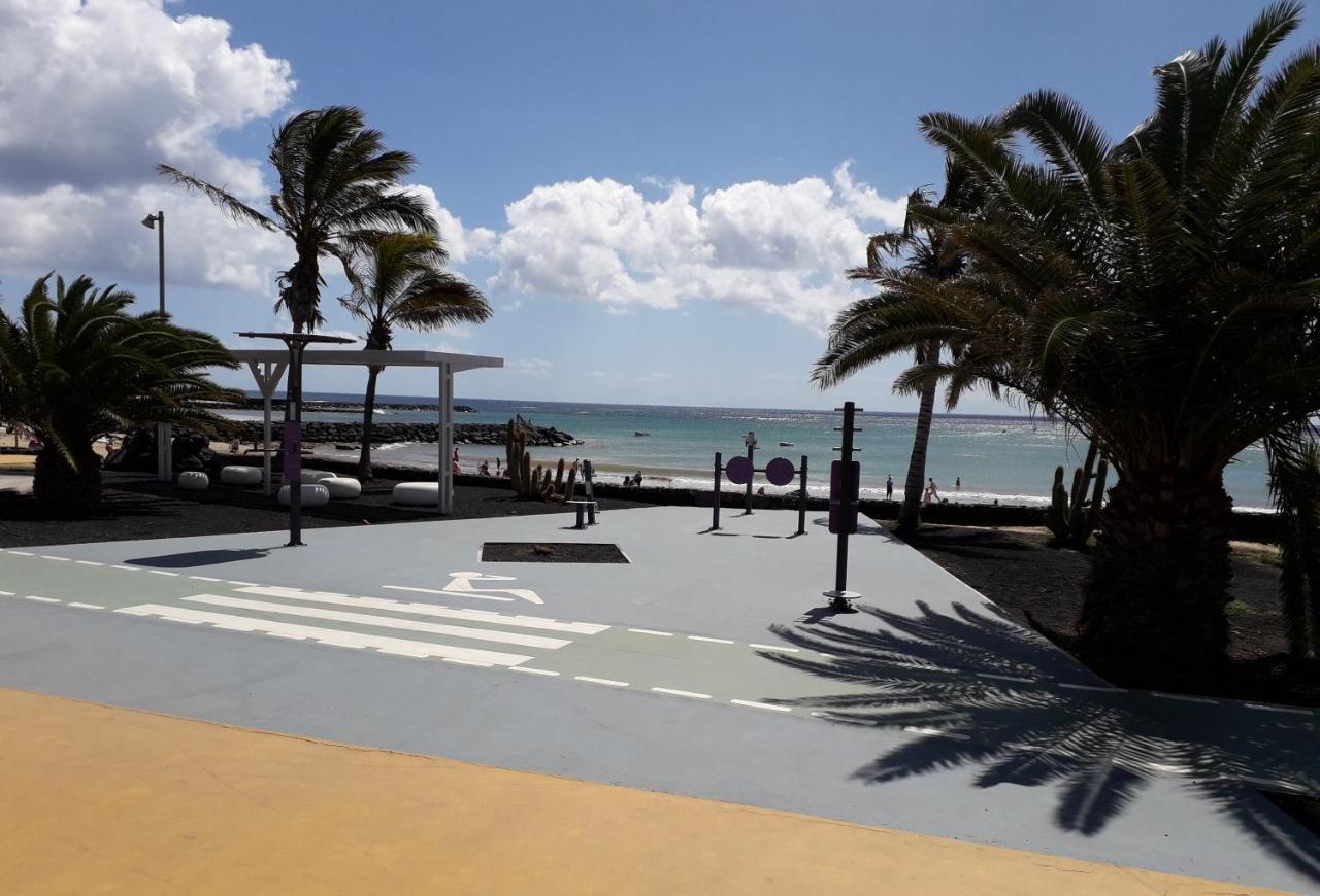 Sunny Self-Catering Apartment Costa Teguise, Lanzarote, Spain Eksteriør billede
